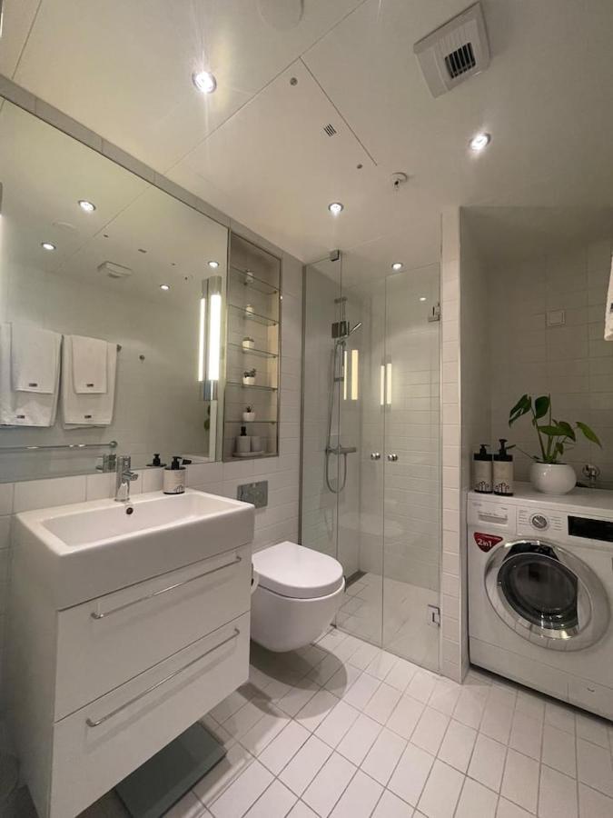 Exclusive Apartment, Sea View To Fjord, Located On Water In Center * Oslo